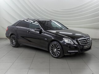 2011 Mercedes-Benz E-Класс 200 7G-Tronic IV (W212, S212, C207), чёрный, 1298000 рублей, вид 1