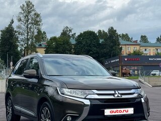 2016 Mitsubishi Outlander III Рестайлинг 2, коричневый, 1949999 рублей, вид 2