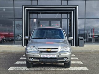 2018 Chevrolet Niva I Рестайлинг, серый, 595000 рублей, вид 2