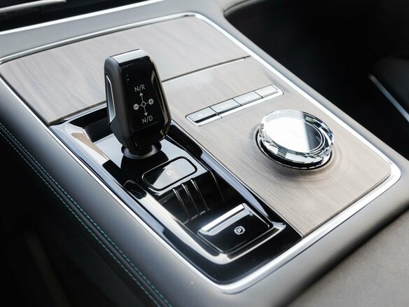 2026 Geely Monjaro I Рестайлинг, серый, 4905990 рублей - вид 20