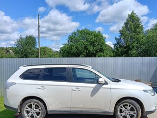 2012 Mitsubishi Outlander III, белый, 1154000 рублей, вид 3