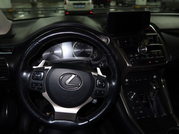 2019 Lexus NX 300 I Рестайлинг, серый, 3750000 рублей - вид 8