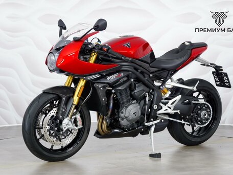 2024 Triumph Speed Triple, красный, 1699000 рублей, вид 3