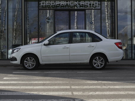 2021 Lada (ВАЗ) Granta I Рестайлинг, белый, 620000 рублей, вид 2