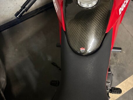 2011 Ducati Hypermotard, красный, 570000 рублей, вид 4