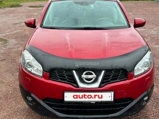 2011 Nissan Qashqai I Рестайлинг, красный, 700000 рублей, вид 1