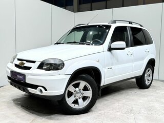 2018 Chevrolet Niva I Рестайлинг, белый, 740000 рублей, вид 1