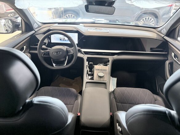 2026 Geely Monjaro I Рестайлинг, чёрный, 4954990 рублей - вид 7