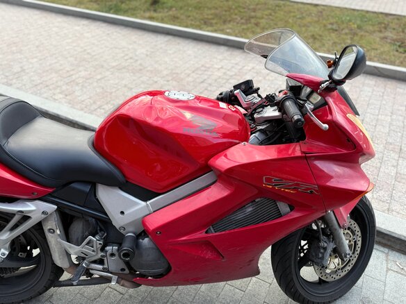 2002 Honda VFR 800, красный, 330000 рублей - вид 3