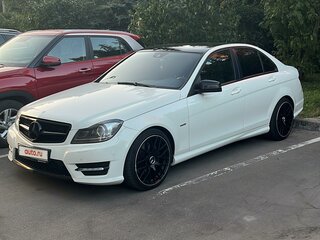 2011 Mercedes-Benz C-Класс 200 III (W204) Рестайлинг, белый, 1850000 рублей, вид 1