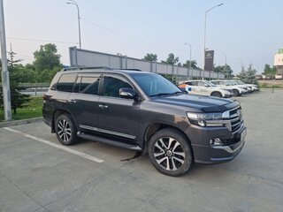 2019 Toyota Land Cruiser 200 Series Рестайлинг 2, серый, 9500000 рублей, вид 3