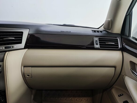 2009 Lexus LX 570 III, белый, 3200000 рублей - вид 11