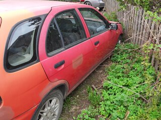 1997 Nissan Almera I (N15), красный, 30000 рублей, вид 5