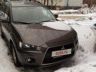 2010 Mitsubishi Outlander II Рестайлинг, коричневый, 1600000 рублей, вид 2