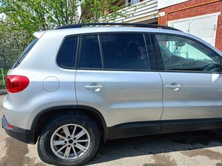 2012 Volkswagen Tiguan I Рестайлинг, серебристый, 900000 рублей, вид 3