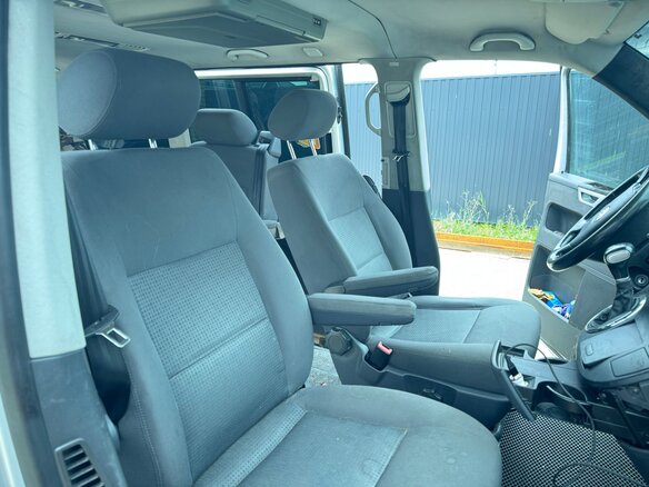 2004 Volkswagen Multivan T5, серебристый, 1210000 рублей - вид 8