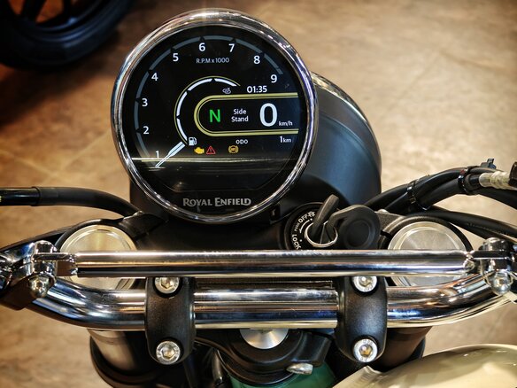 2026 Royal Enfield Bear 650, белый, 747000 рублей - вид 6
