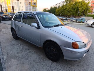 1997 Toyota Starlet V (P90), серебристый, 130000 рублей, вид 1