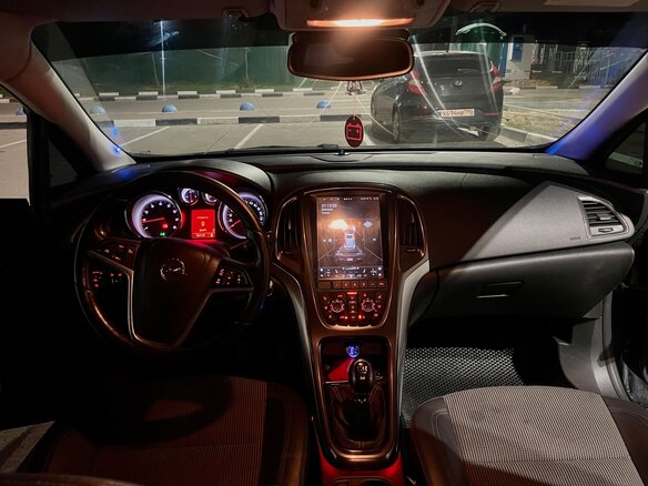 2011 Opel Astra J, чёрный, 400000 рублей - вид 10