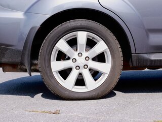 2012 Mitsubishi Outlander II Рестайлинг, серый, 1350000 рублей, вид 3