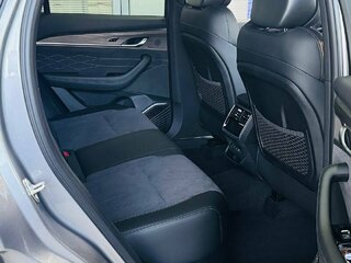 2026 Geely Monjaro I Рестайлинг, серебристый, 4954990 рублей, вид 3