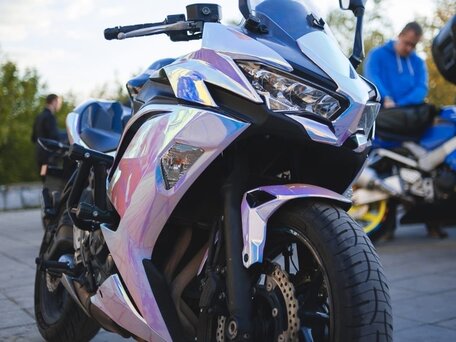 2020 Kawasaki Ninja 650, розовый, 700000 рублей, вид 2