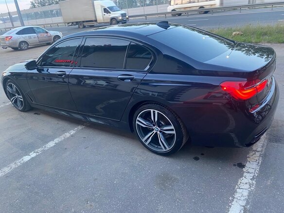 2018 BMW 7 серии Long 740Li xDrive VI (G11/G12), синий, 4500000 рублей - вид 1