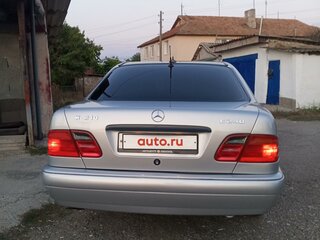 1997 Mercedes-Benz E-Класс 240 II (W210, S210), серый, 600000 рублей, вид 5