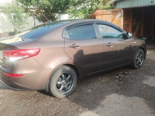 2016 Kia Rio III Рестайлинг, коричневый, 1130000 рублей, вид 4