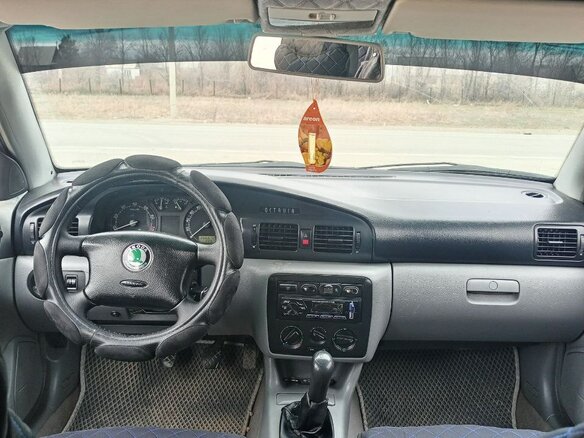 2004 Skoda Octavia I (A4) Рестайлинг, голубой, 380000 рублей - вид 6