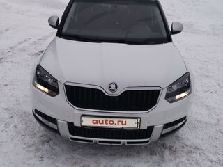2017 Skoda Yeti I Рестайлинг, белый, 1300000 рублей, вид 2