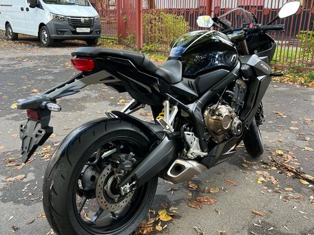 2021 Honda CBR 650R, чёрный, 875000 рублей, вид 4