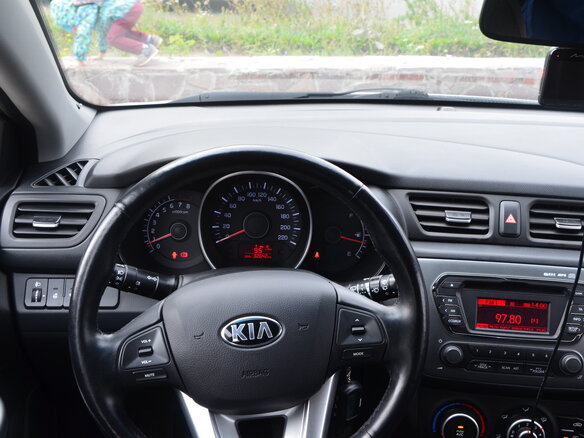 2014 Kia Rio III, белый - вид 14