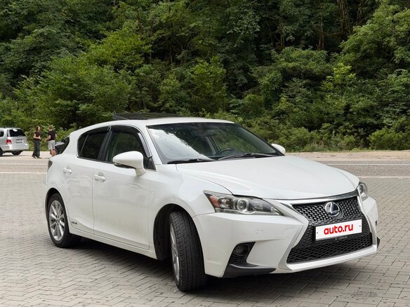2011 Lexus CT 200h I, белый, 1150000 рублей - вид 1