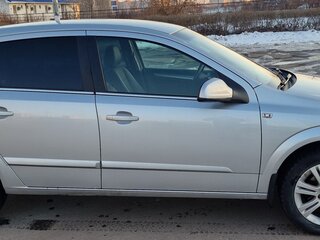 2011 Opel Astra H Рестайлинг, серебристый, 575000 рублей, вид 4