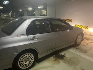 2004 Mitsubishi Lancer Evolution VIII, серебристый, 2700000 рублей, вид 3