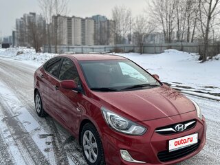 2013 Hyundai Solaris I, красный, 850000 рублей, вид 3