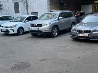 2011 Toyota Highlander II (XU40) Рестайлинг, серебристый, 2700000 рублей, вид 5