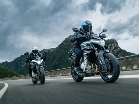 2026 CFMoto 675NK, белый, 744900 рублей, вид 3