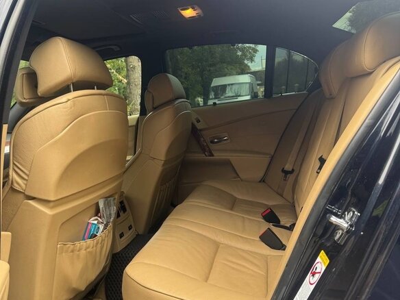 2005 BMW 5 серии 530xi V (E60/E61), чёрный, 1070000 рублей - вид 12