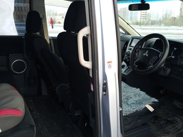 2009 Mitsubishi Delica D:5 I, серый, 1400000 рублей - вид 16