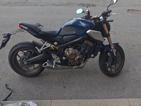 2021 Honda CB 650R, синий, 750000 рублей, вид 2