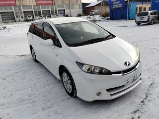 2010 Toyota Wish II, белый, 788000 рублей, вид 3