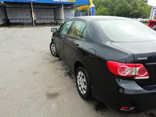 2011 Toyota Corolla X (E140, E150) Рестайлинг, чёрный, 749000 рублей, вид 4