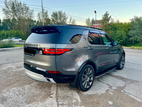 2018 Land Rover Discovery V, серый, 5700000 рублей - вид 3