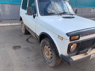 1997 Lada (ВАЗ) 2121 (4x4) I Рестайлинг, белый, 92000 рублей, вид 2