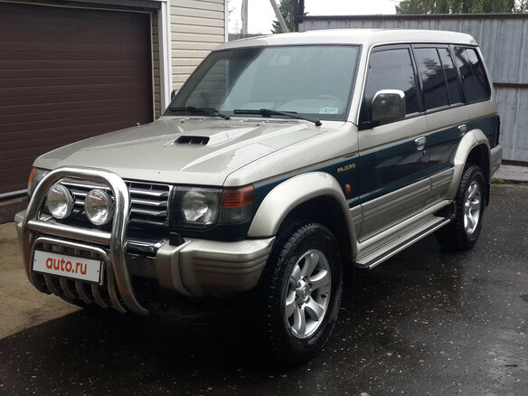 1997 Mitsubishi Pajero, серебристый