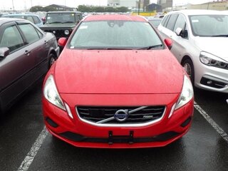2012 Volvo V60 I, красный, 1195000 рублей, вид 4
