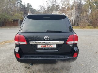 2011 Toyota Land Cruiser 200 Series, чёрный, 3600000 рублей, вид 3