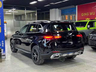 2026 Mercedes-Benz GLC 260 L II (X254), чёрный, 7583644 рублей, вид 4